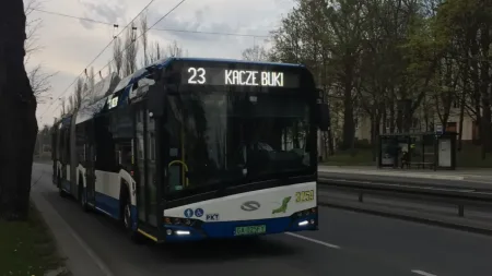 Od poniedziałku nowy rozkład dla autobusów i trolejbusów. Będą cięcia i wzmocnienia