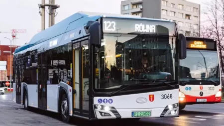 Gdańsk wybiera elektryczne Solarisy. Turcy i Węgrzy obejdą się smakiem