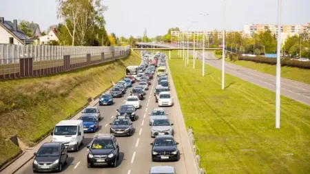 Nowa organizacja ruchu przed świętami. Uda się zmniejszyć korki w Śródmieściu?