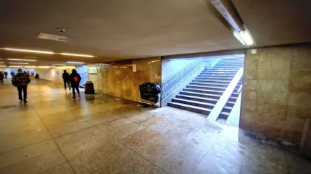 Otworzyli dojście z tunelu na przystanek Dworzec Główny. Za chwile jednak znów będzie zamknięte