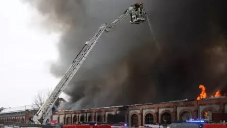 Pożar hali na Przeróbce ugaszony. Jakie będą jego konsekwencje?