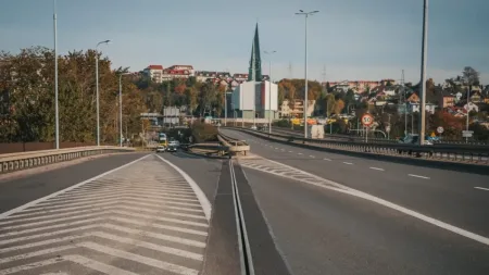 Estakada Kwiatkowskiego się sypie. Będzie powtórka z Mostu Siennickiego? ZDiZ wprowadza pierwsze ograniczenia