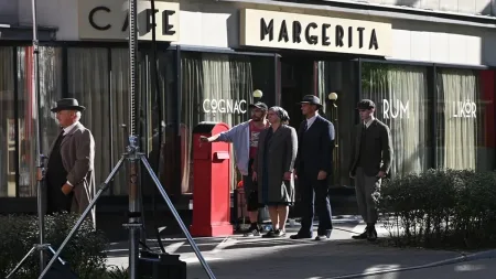 "Zatoka Szpiegów" wraca na ekrany. Jak Gdynia wypadła na planie?