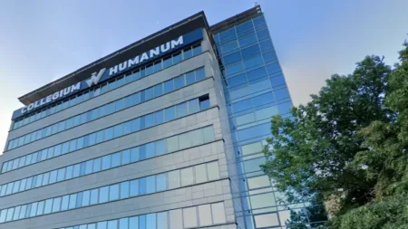 Afera Collegium Humanum. Trwają czystki w radach nadzorczych miejskich spółek